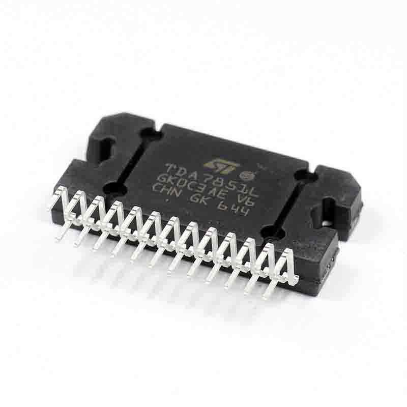 2. STMicroelectronics TDA7851L : Le compromis parfait